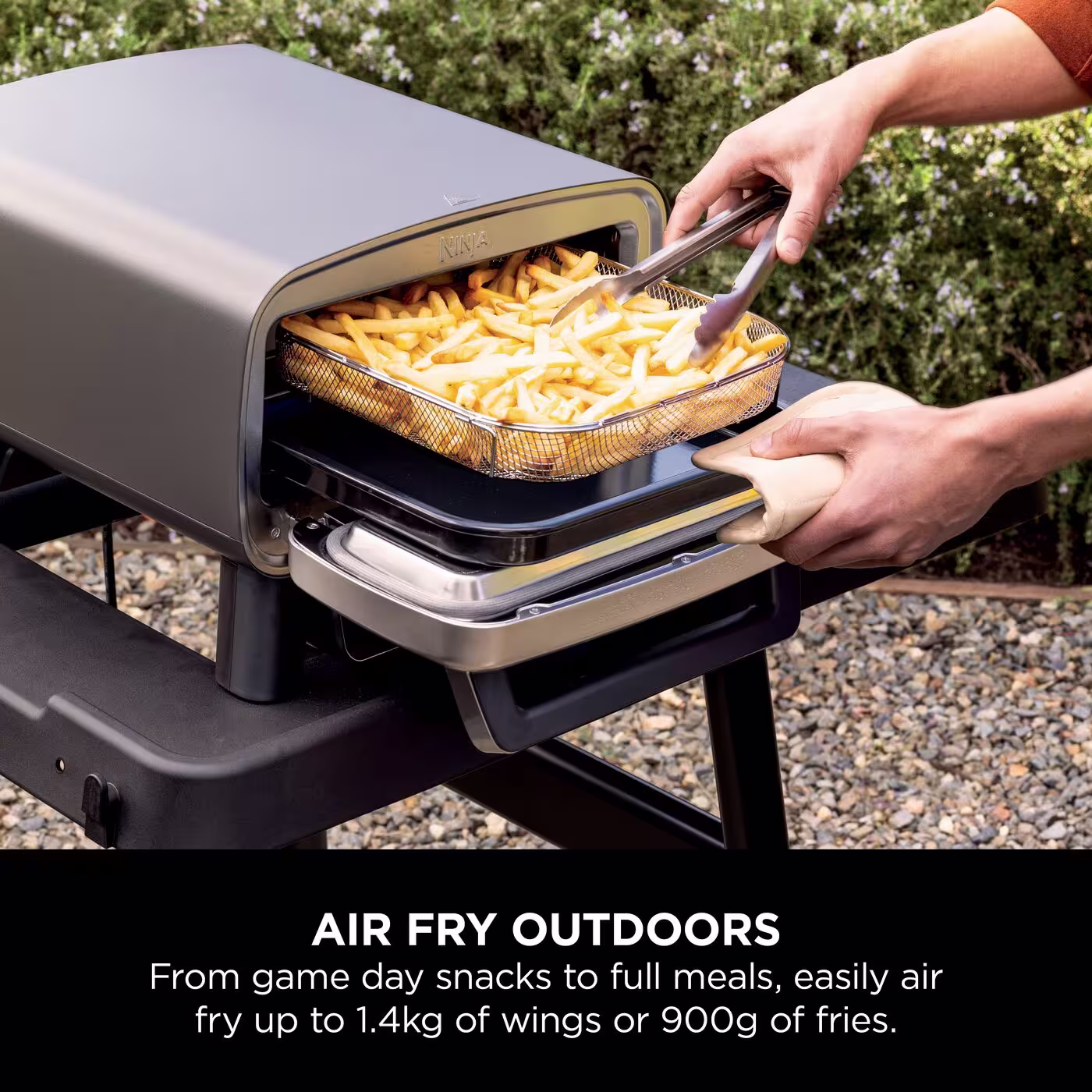 Ninja Artisan Electric Outdoor Pizza Oven & Air Fryer MO201UK
